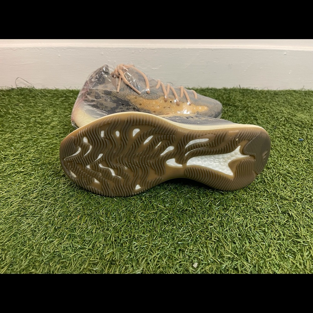Addidas Yeezy 380 Mist - Picture 7 of 8